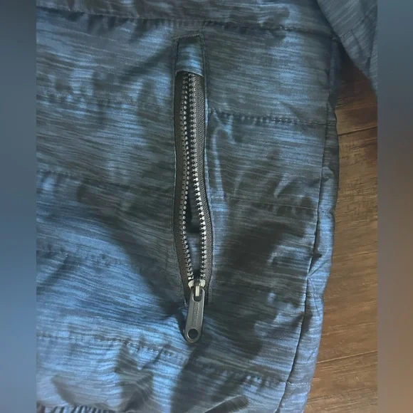 abercrombie kids Boy's Blue & Black Jacket Size 7/8 - Picture 4 of 10